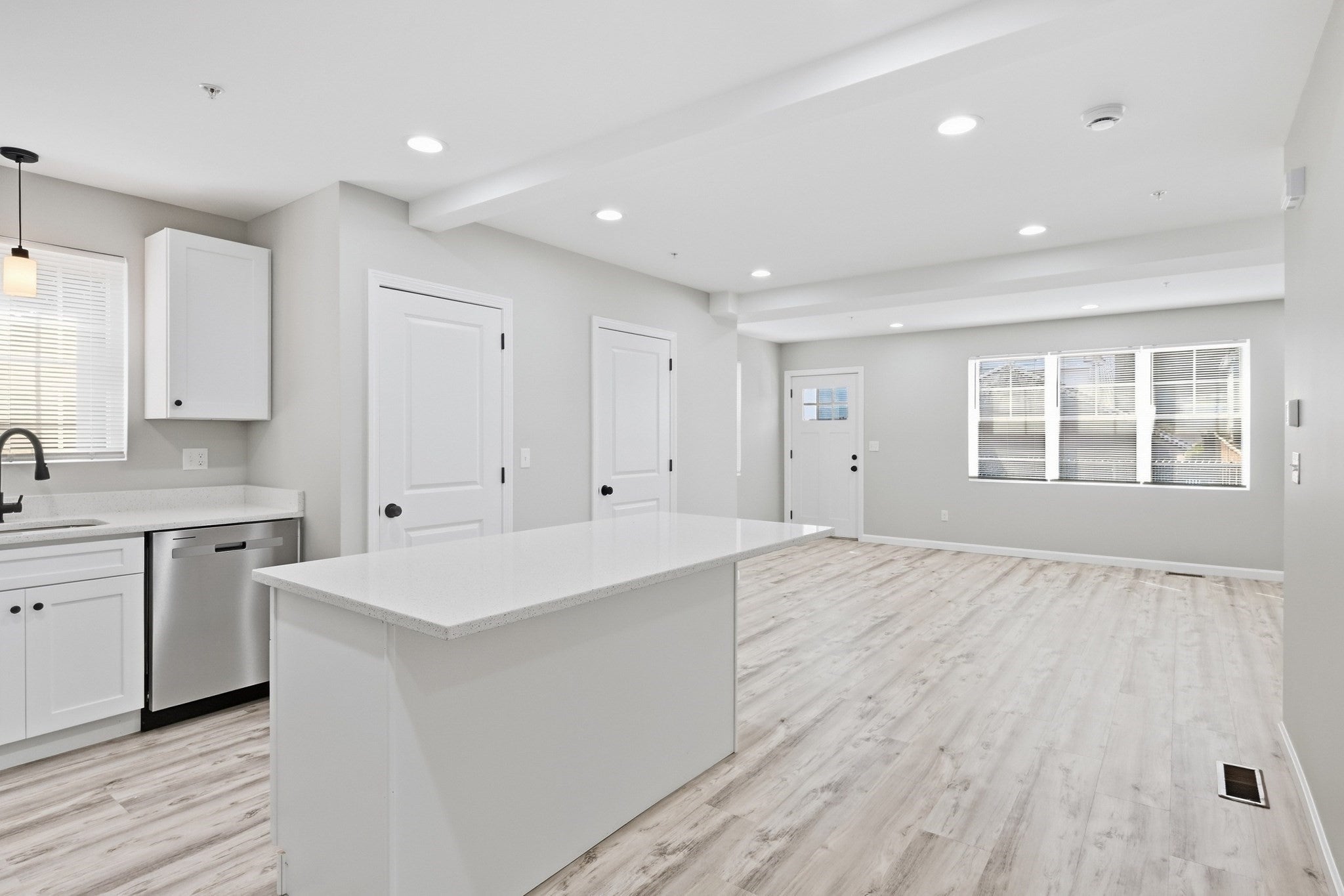 61 Parker St #6, Springfield, MA, 61 Parker St #6, Springfield, MA Photo #1