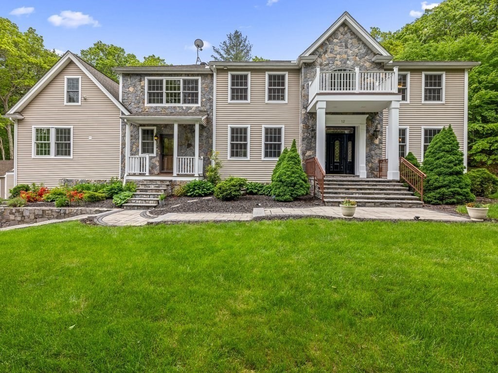 12 Breton Road