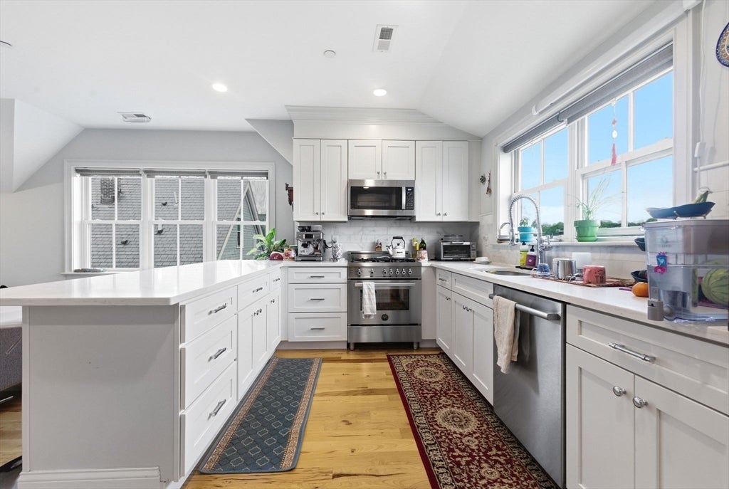 44 Evergreen St #3C, Boston, MA, 44 Evergreen St #3C, Boston, MA Photo #3