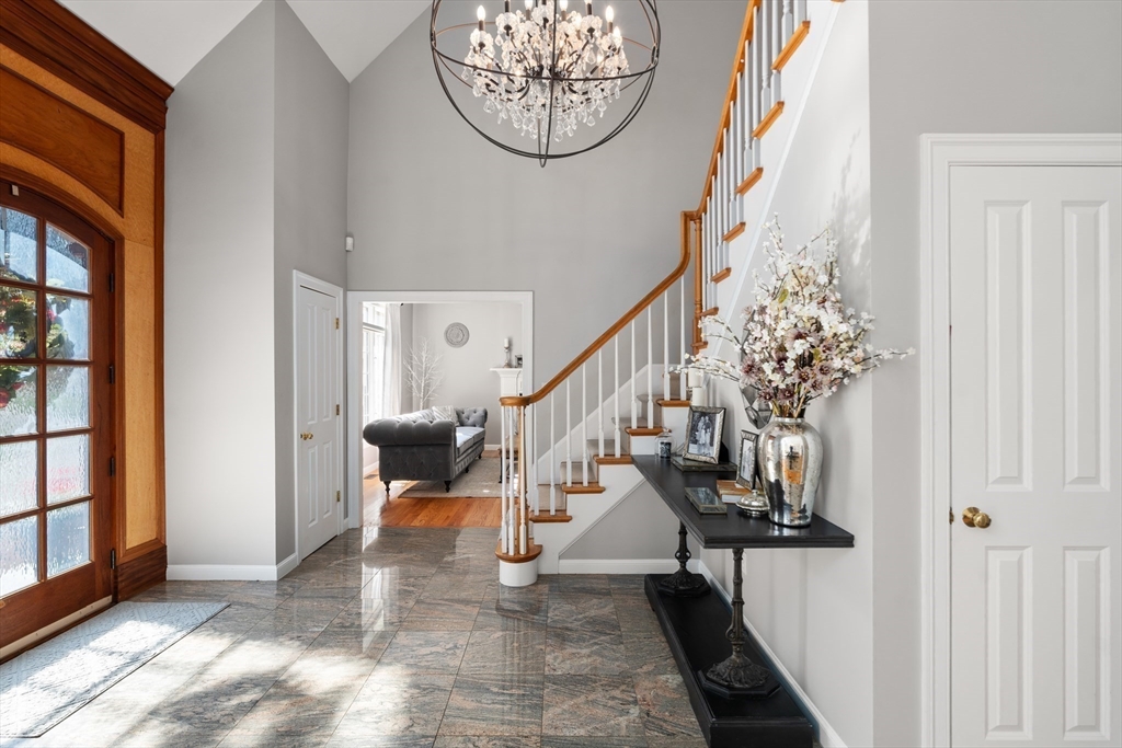 37 Greystone Lane