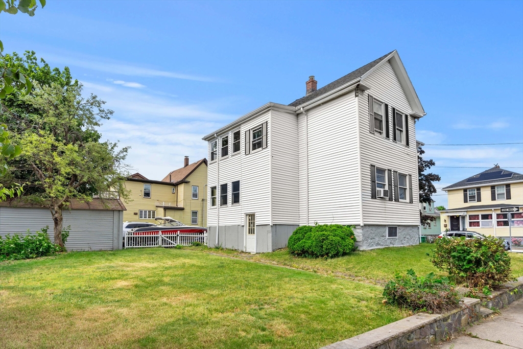 11 Pinkert St