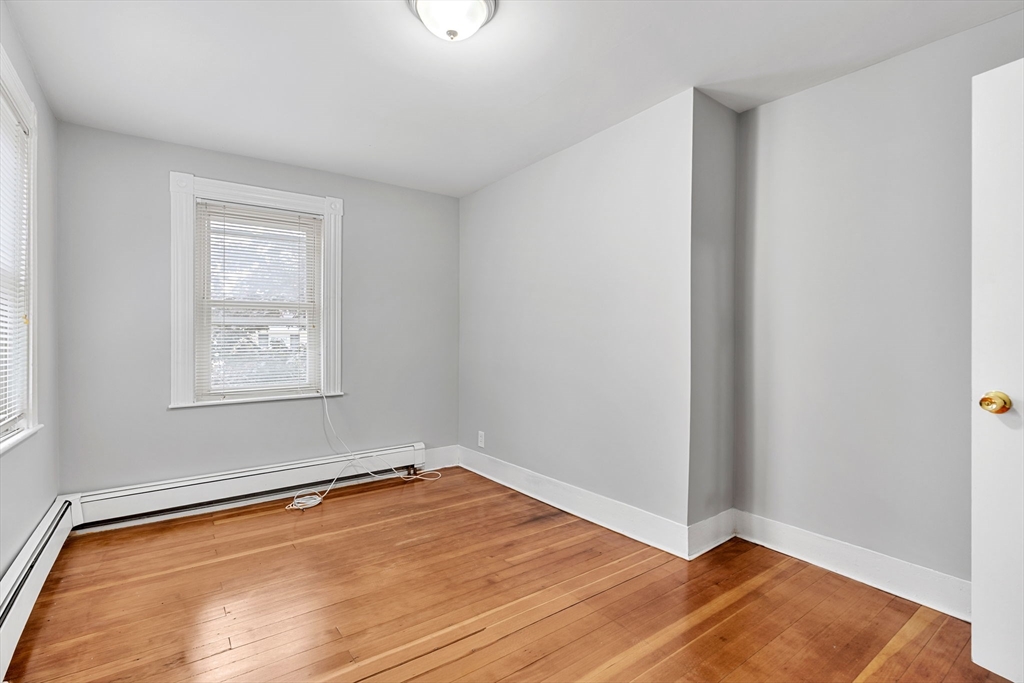 11 Pinkert St