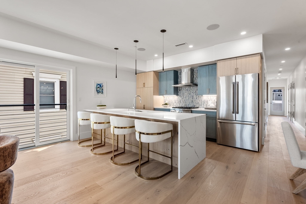 527 East 7th Street 3