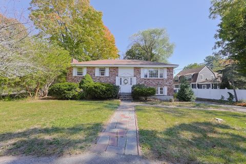 175 West St Reading MA 01867