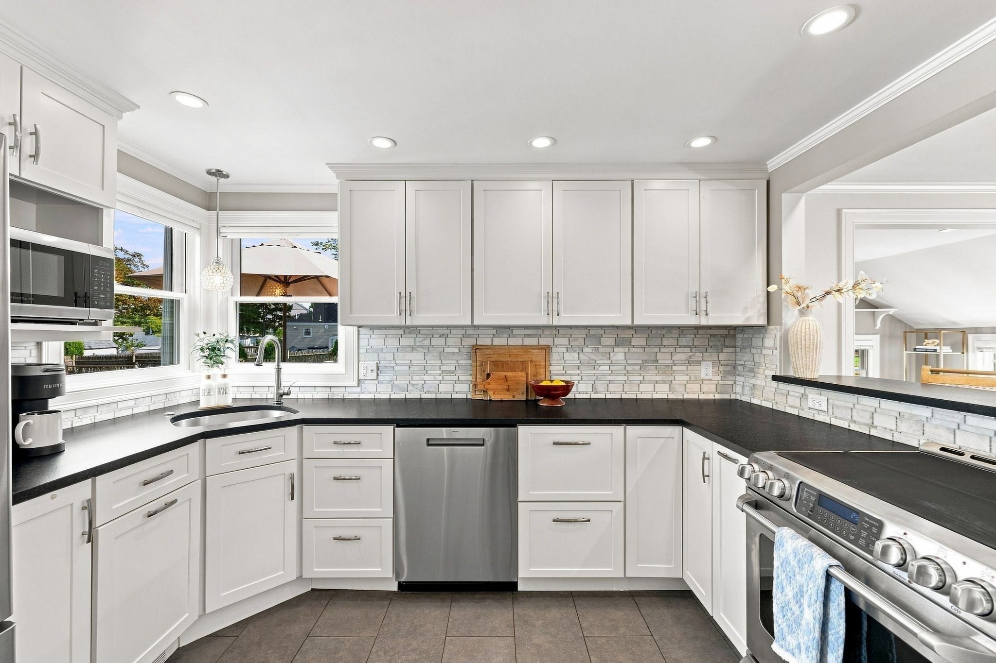 17 Greenwood Road, Peabody, MA Photo #4