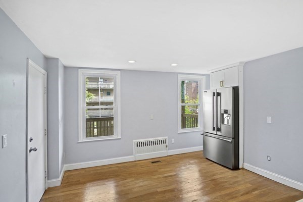 52 Intervale St