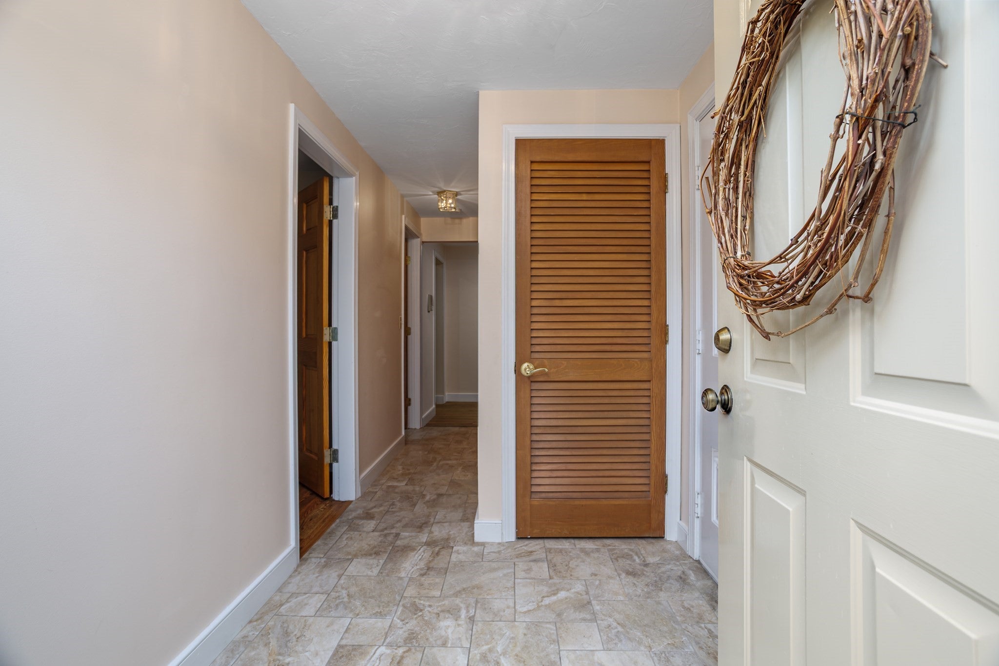 212 Ridgefield Cir 212B