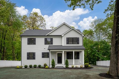 23 Linwood Ave North Reading MA 01864