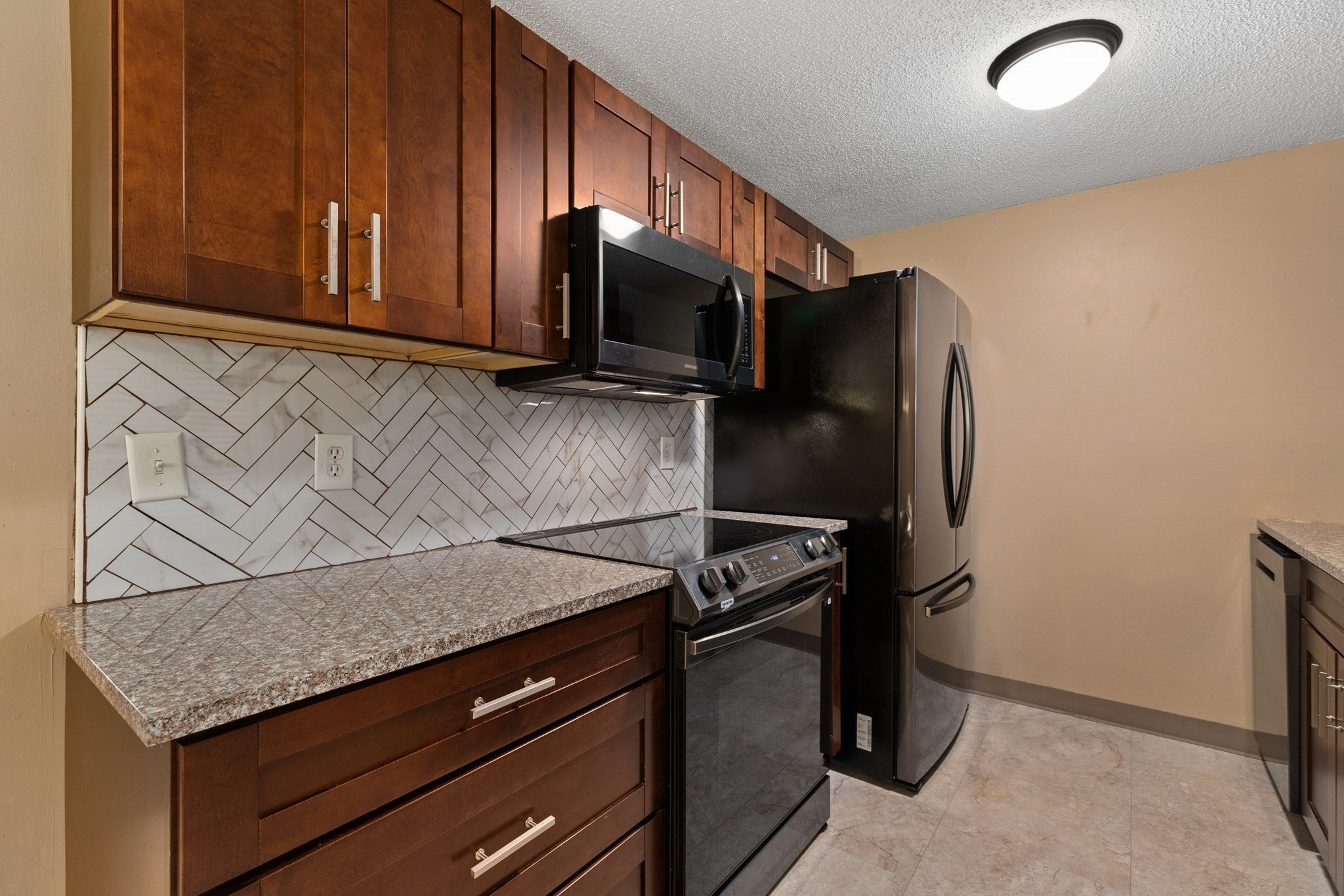 106 Heritage Dr #106, Northbridge, MA Photo #7