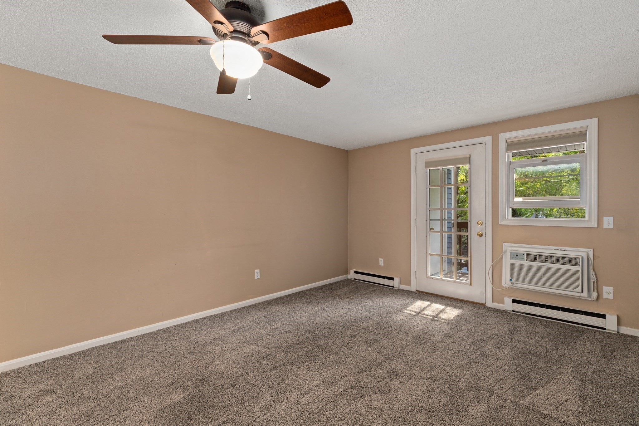 106 Heritage Dr #106, Northbridge, MA Photo #2