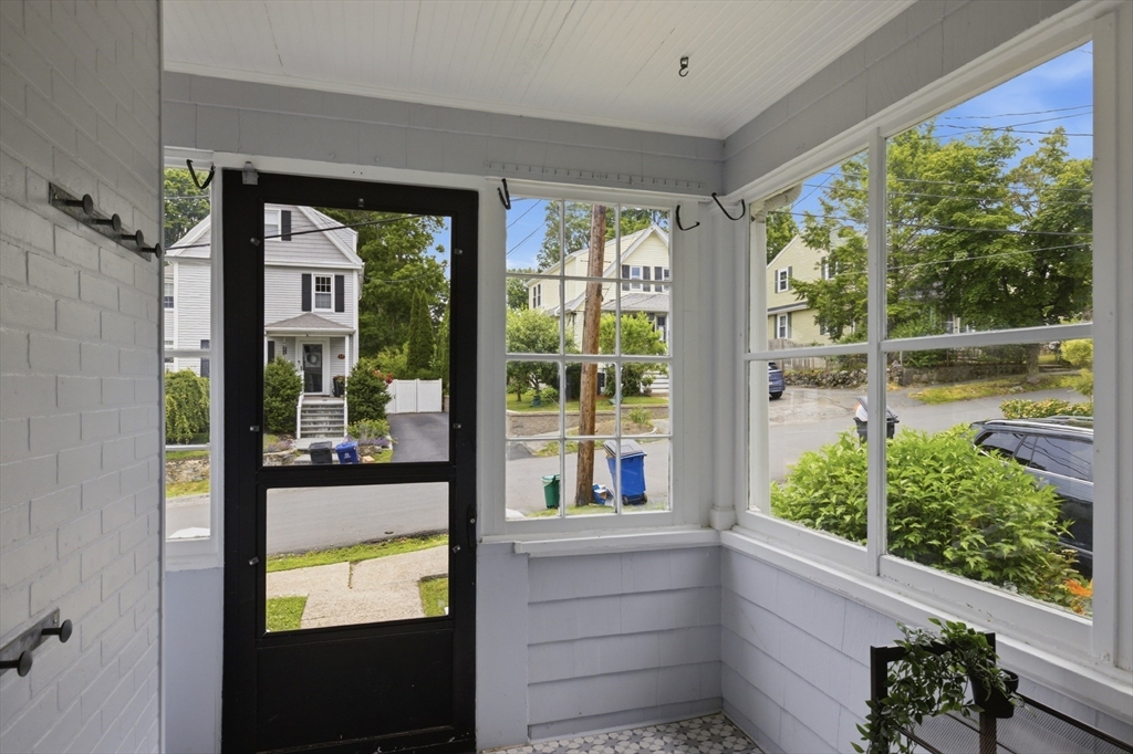 11 Crescent Hill Ave