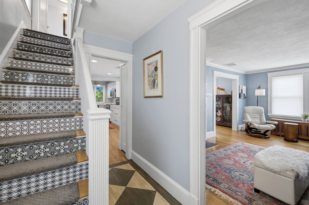 11 Crescent Hill Ave