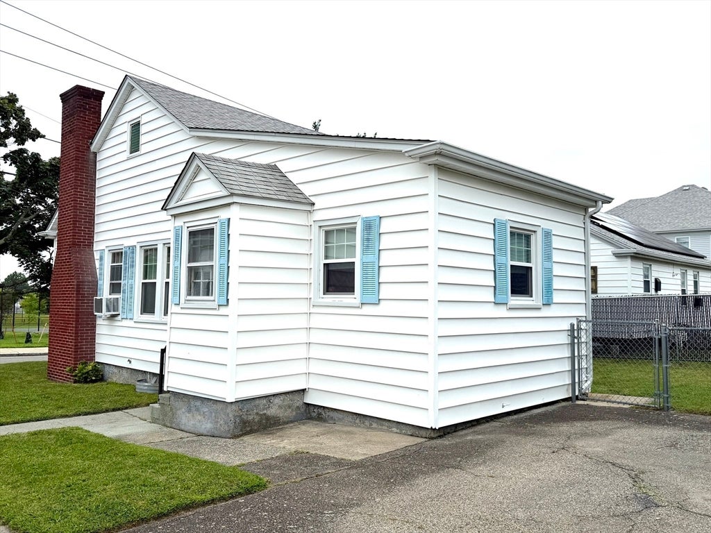 486 King Street, Fall River, MA, 486 King Street, Fall River, MA Photo #2