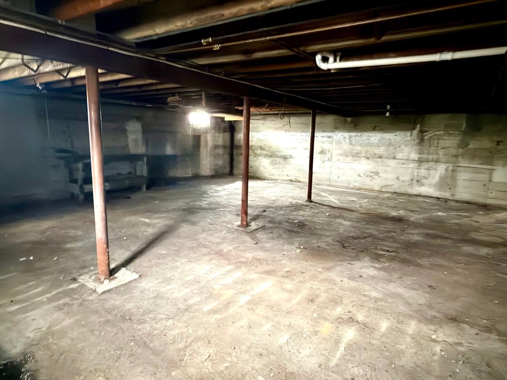 486 King Street, Fall River, MA, 486 King Street, Fall River, MA Photo #25
