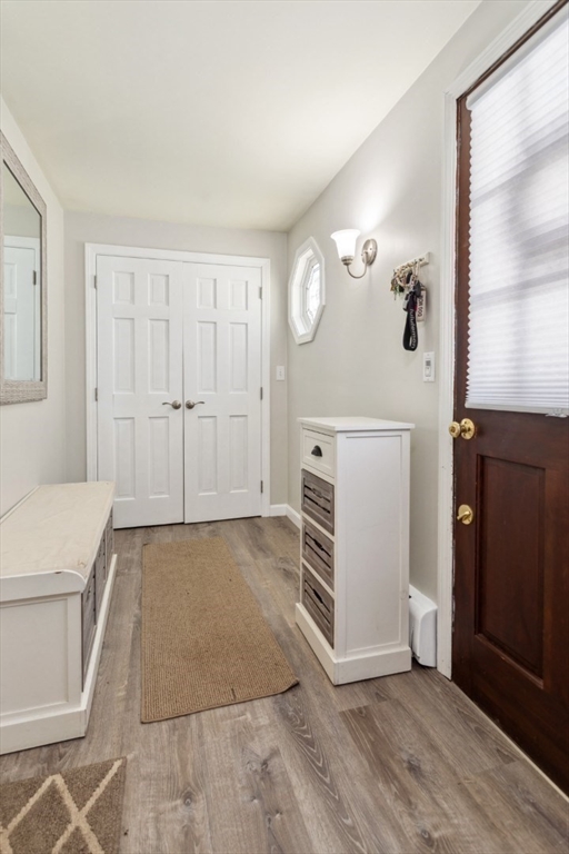 Wilmington, Massachusetts 01887, United States, 3 Bedrooms Bedrooms, ,2 BathroomsBathrooms,Residential,Pending,124022