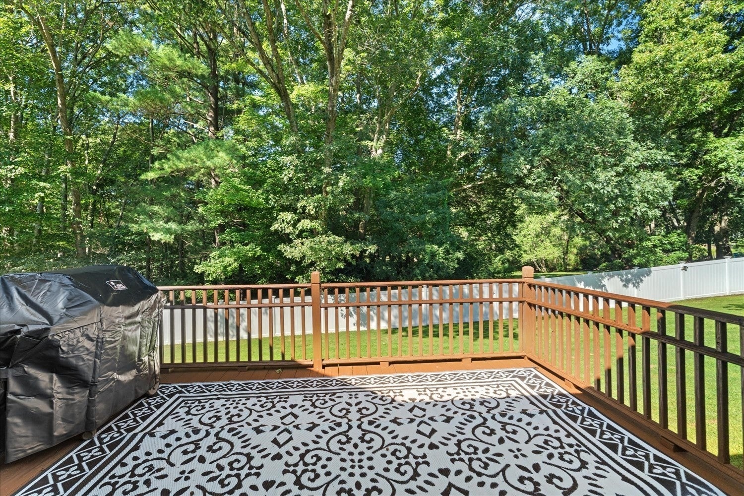 101 Newell Dr, Cumberland, RI Photo #10
