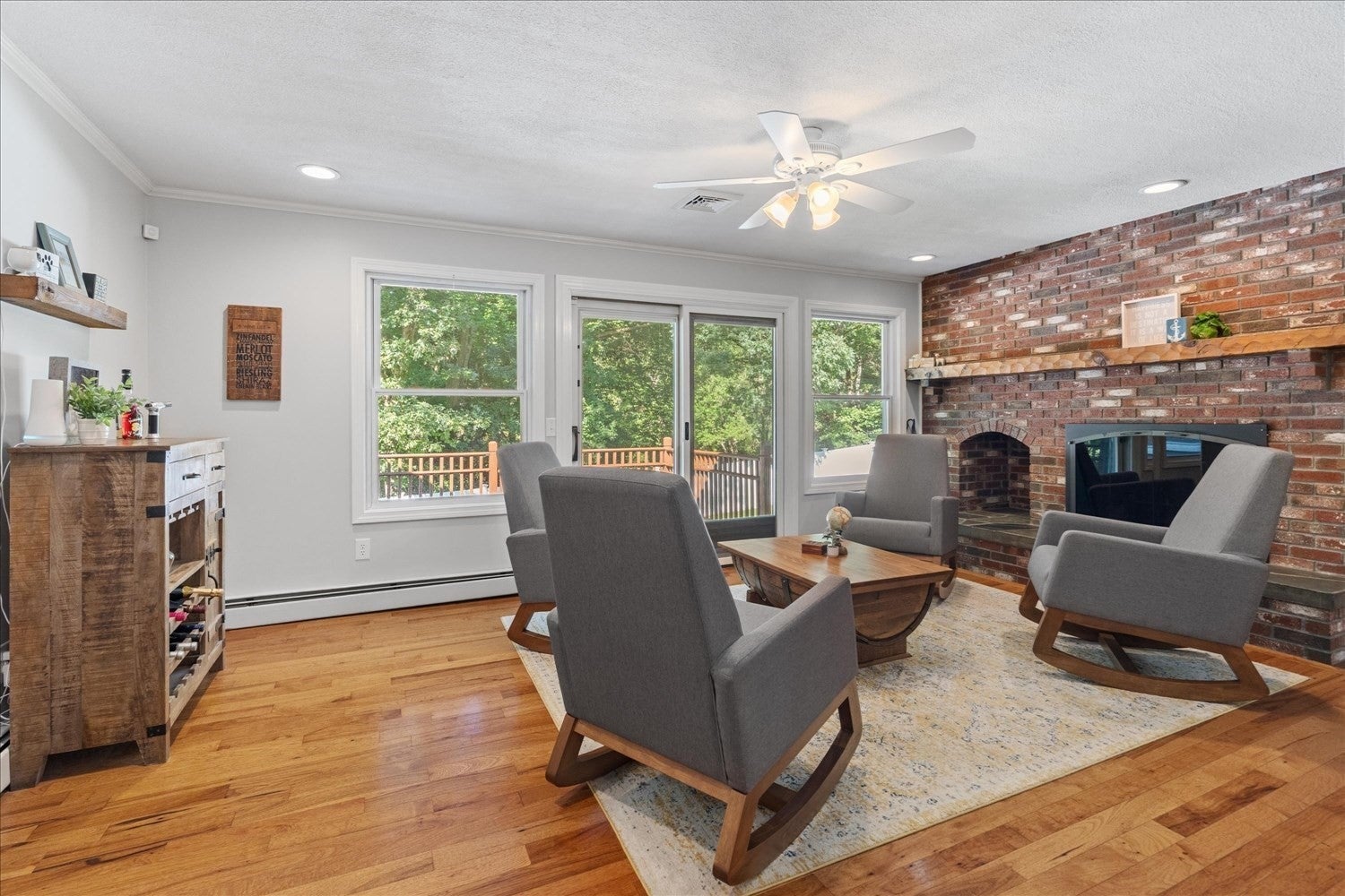 101 Newell Dr, Cumberland, RI Photo #9