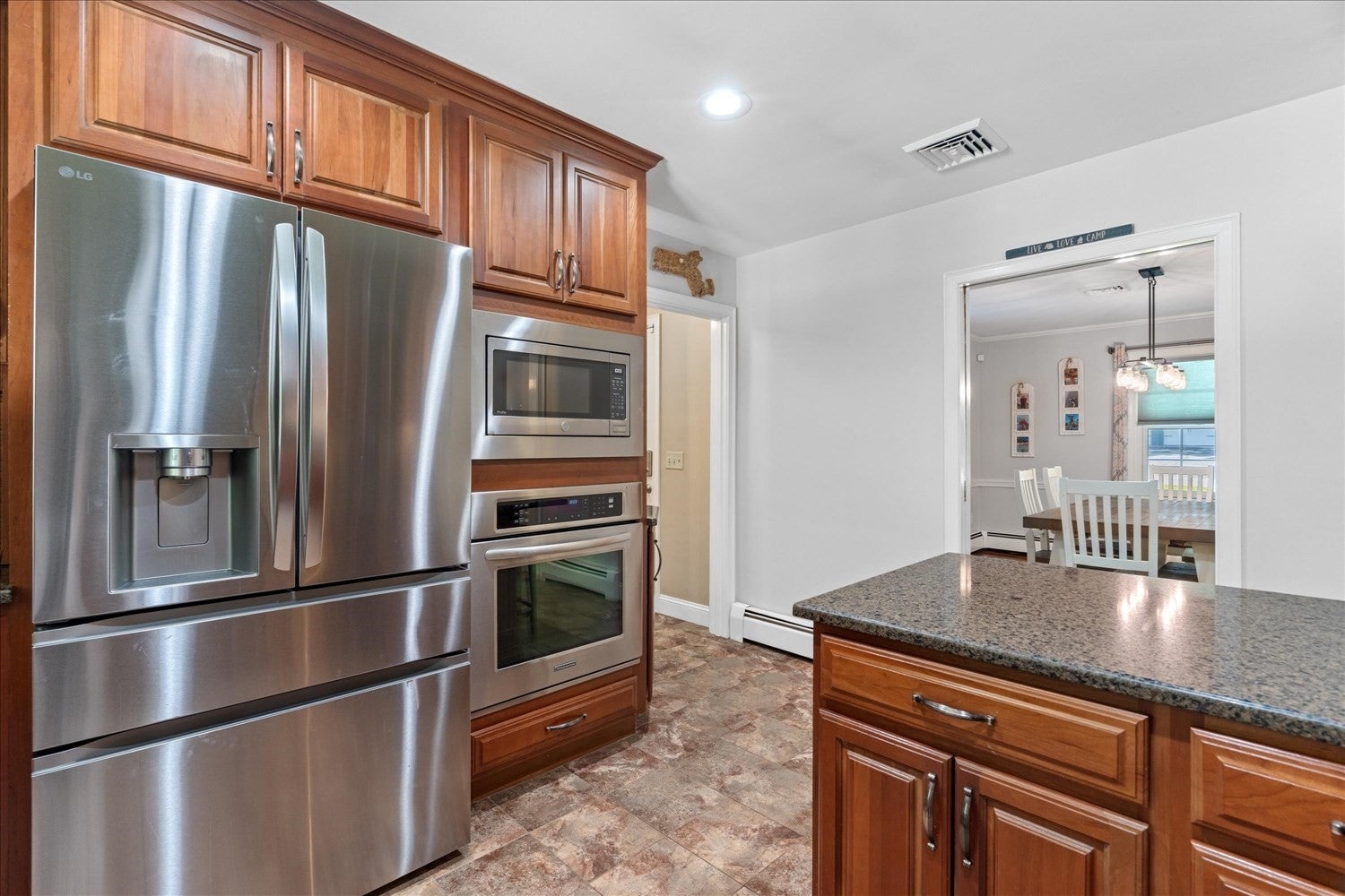 101 Newell Dr, Cumberland, RI Photo #8