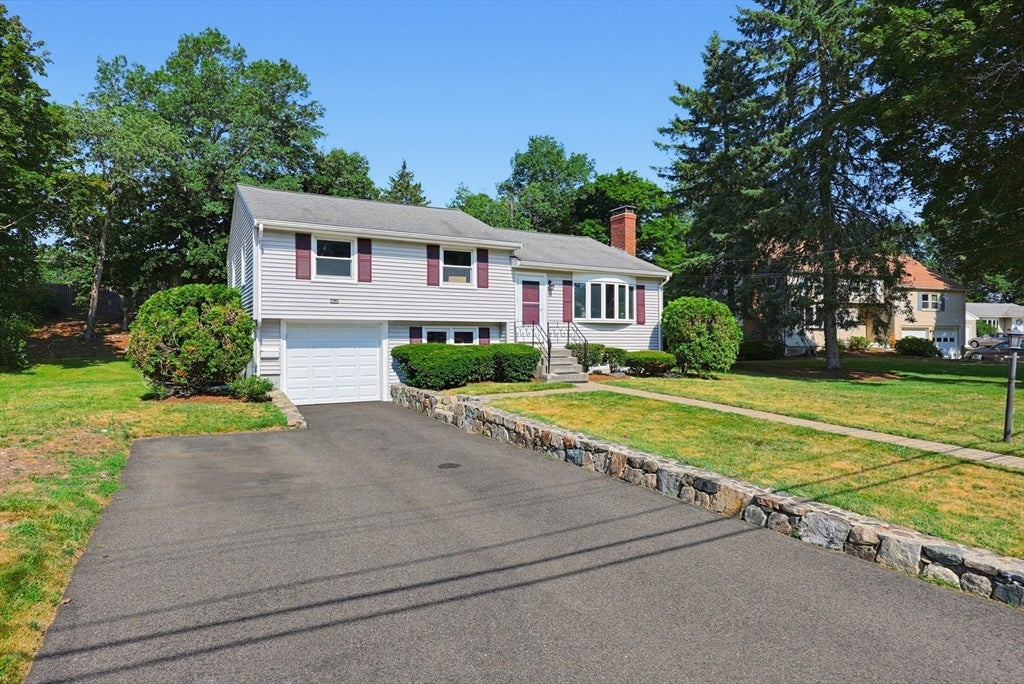 19 Weir Rd
