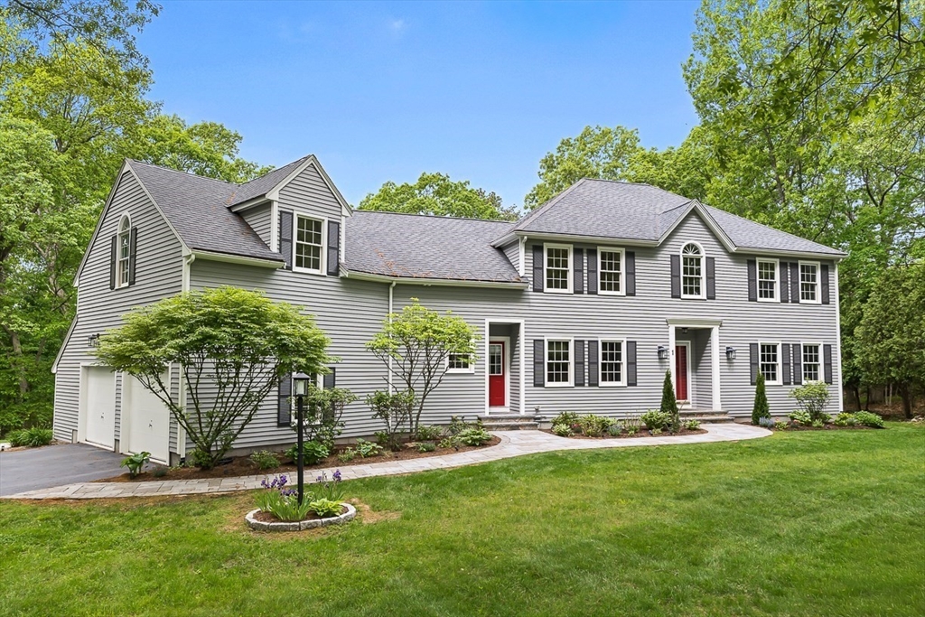 1 Woronoco Dr