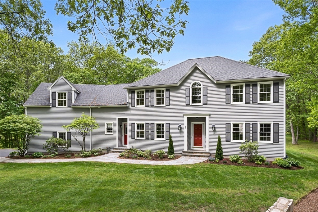 1 Woronoco Dr