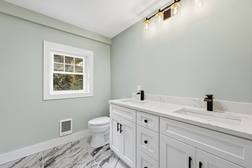 75 Lead Mine Rd, Southampton, MA Photo #35