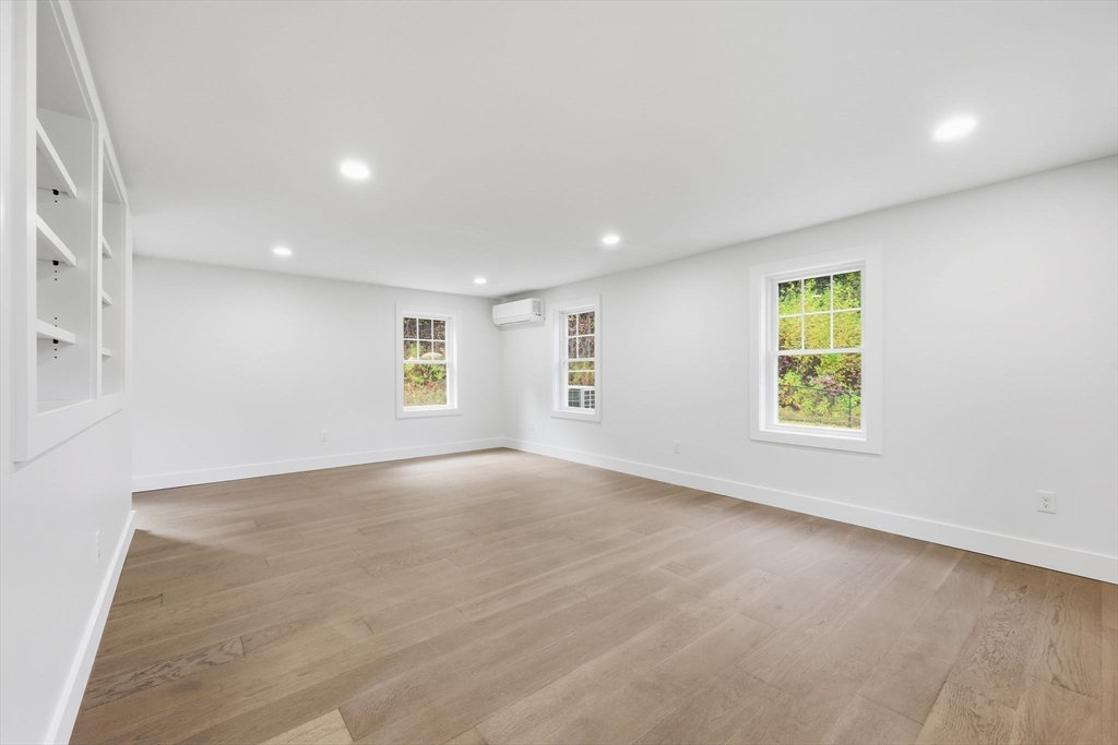 75 Lead Mine Rd, Southampton, MA Photo #13