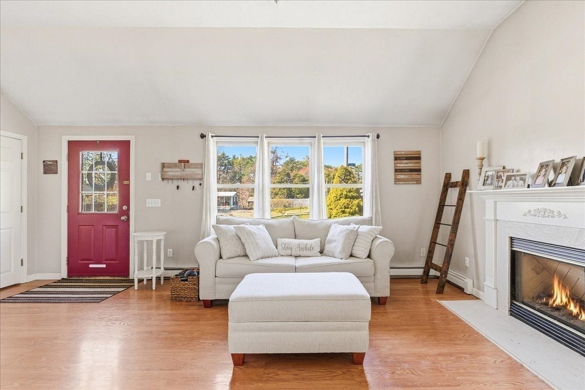 2 Juniper St, Plymouth, MA, 2 Juniper St, Plymouth, MA Photo #6
