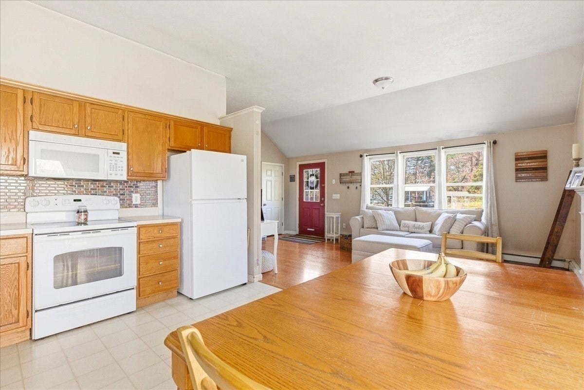 2 Juniper St, Plymouth, MA, 2 Juniper St, Plymouth, MA Photo #13