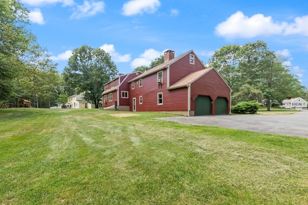 35 Willowdale