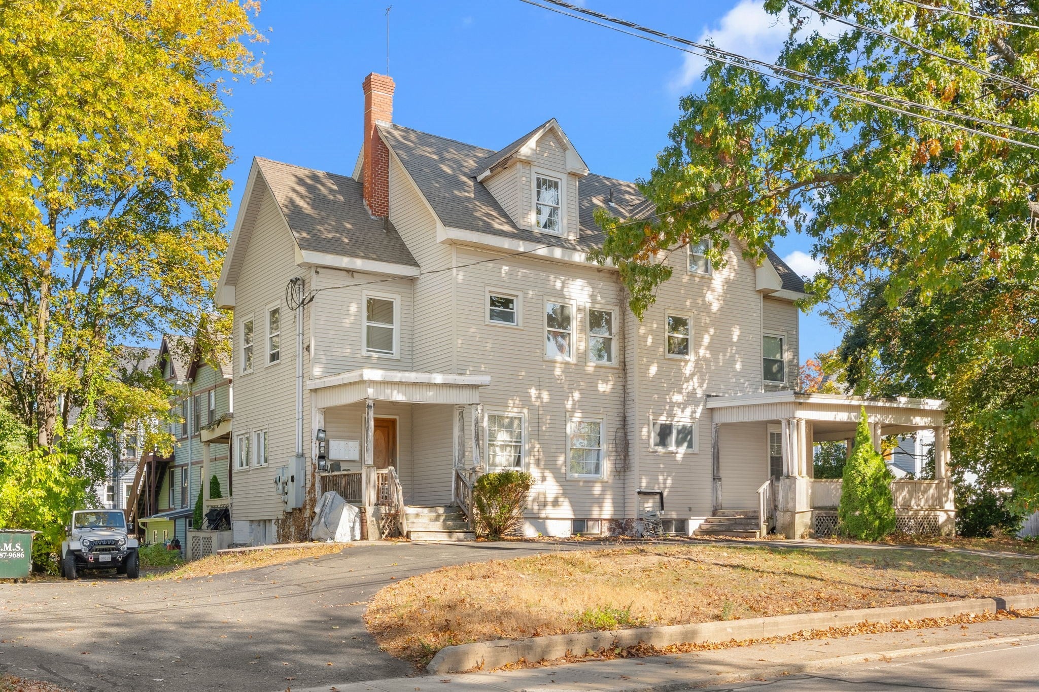 199 S Main St
