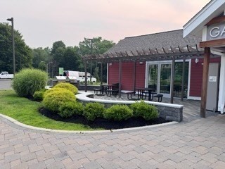 12 W Main St 12