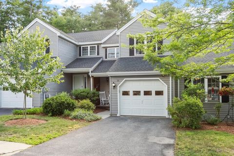 Photo of 31 Bridle Cross Rd #31, Fitchburg, MA 01420 (MLS # 73538394)