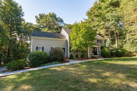 32 Homeward Ln Walpole MA 02081
