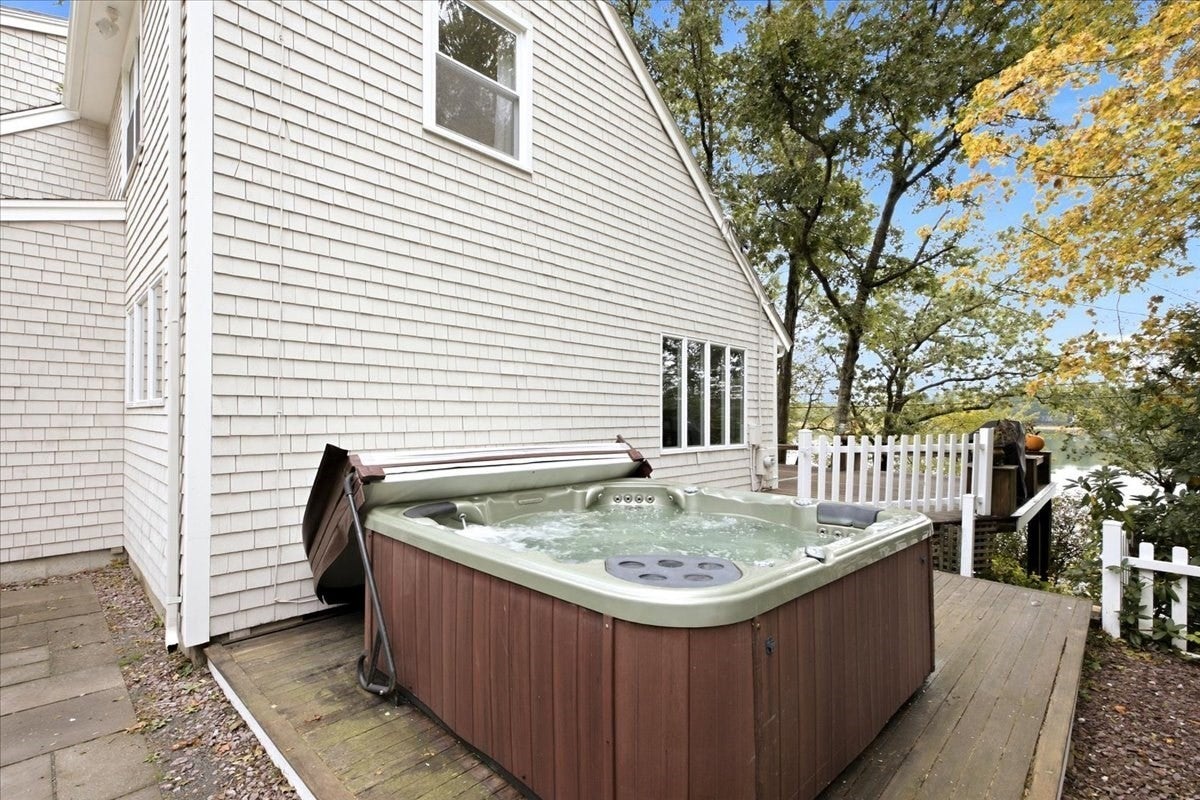 68 Fairview Ave, Pembroke, MA, 68 Fairview Ave, Pembroke, MA Photo #34