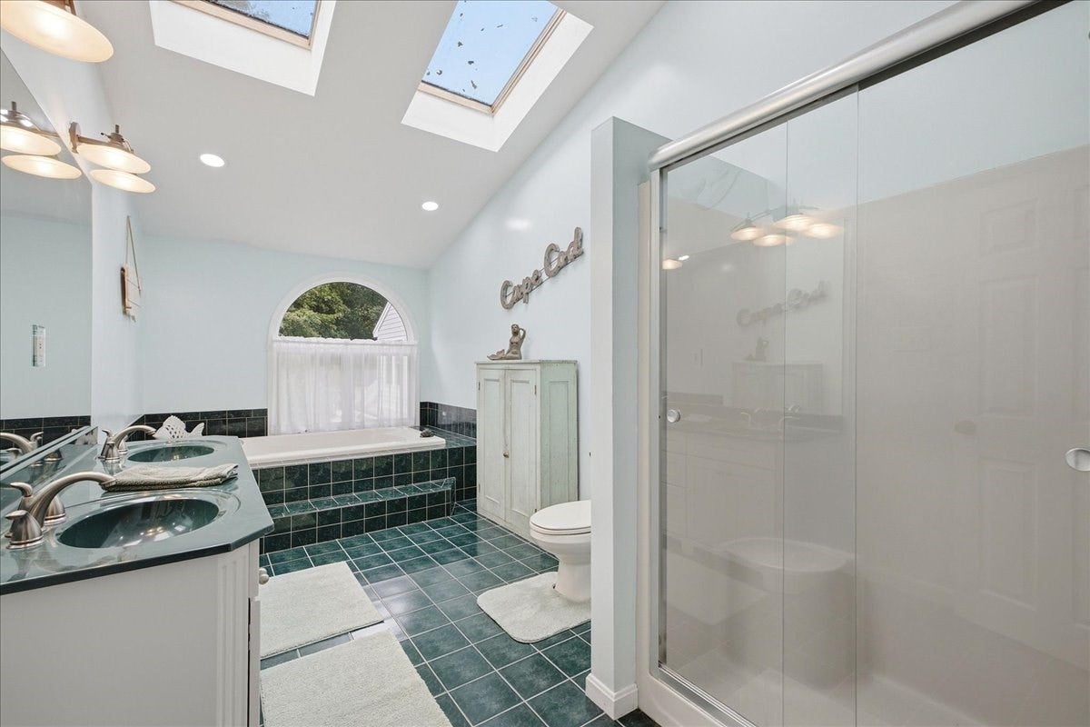 68 Fairview Ave, Pembroke, MA, 68 Fairview Ave, Pembroke, MA Photo #21