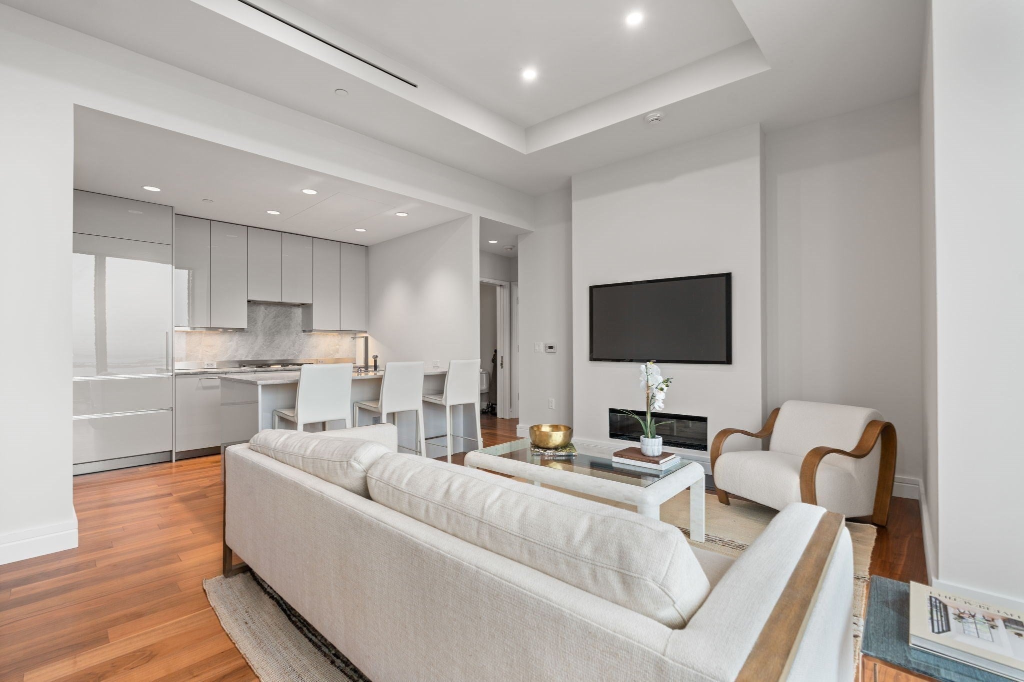 1 Dalton St 4703