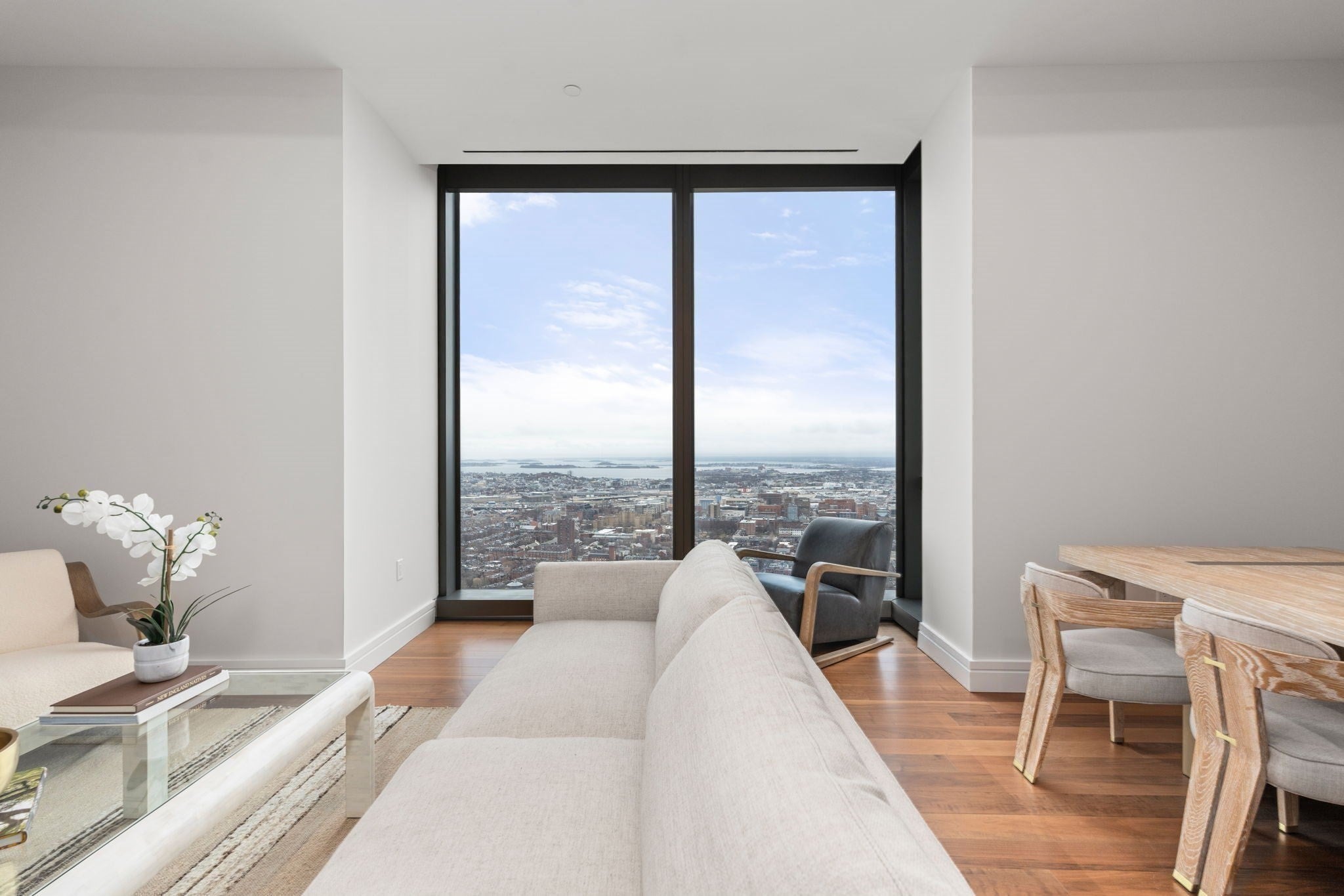 1 Dalton St 4703