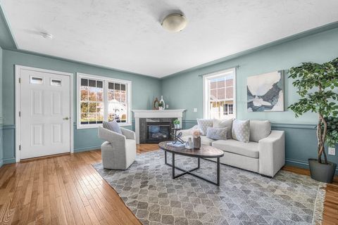 11 Harmony Xing East Bridgewater MA 02333