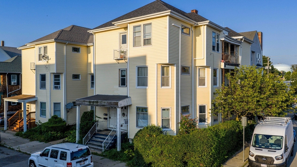 351-353 Madison St
