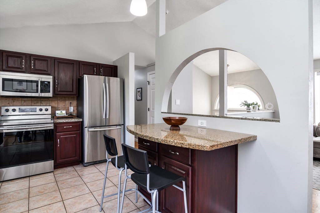 34 Oran Street, Worcester, MA Photo #11