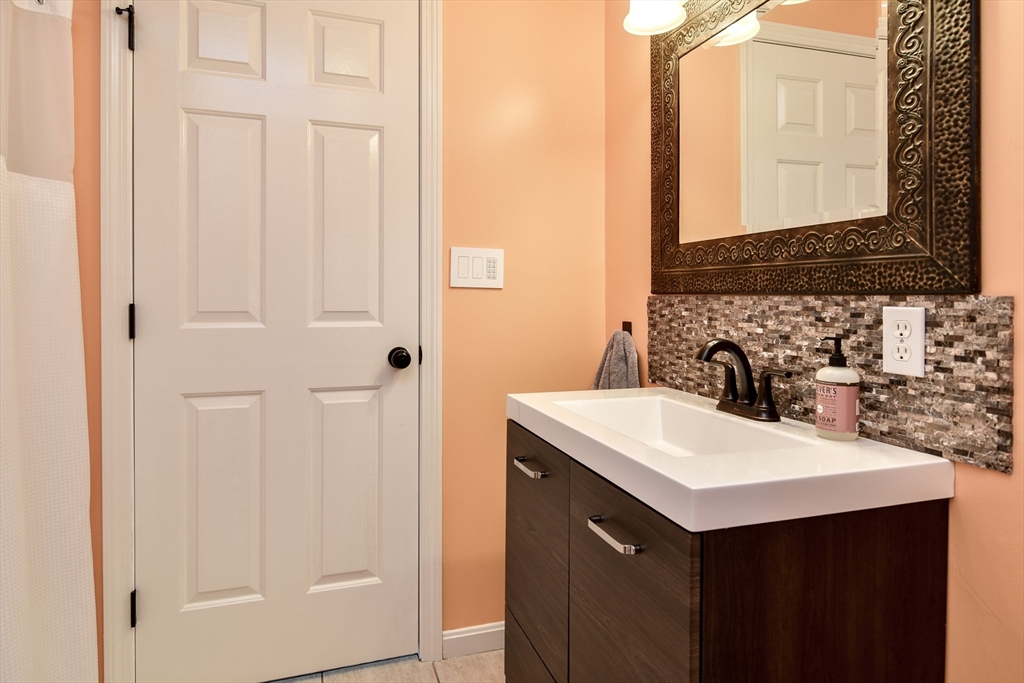 34 Oran Street, Worcester, MA Photo #32