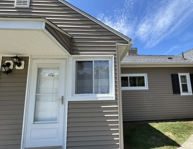 180 Applewood Dr 180