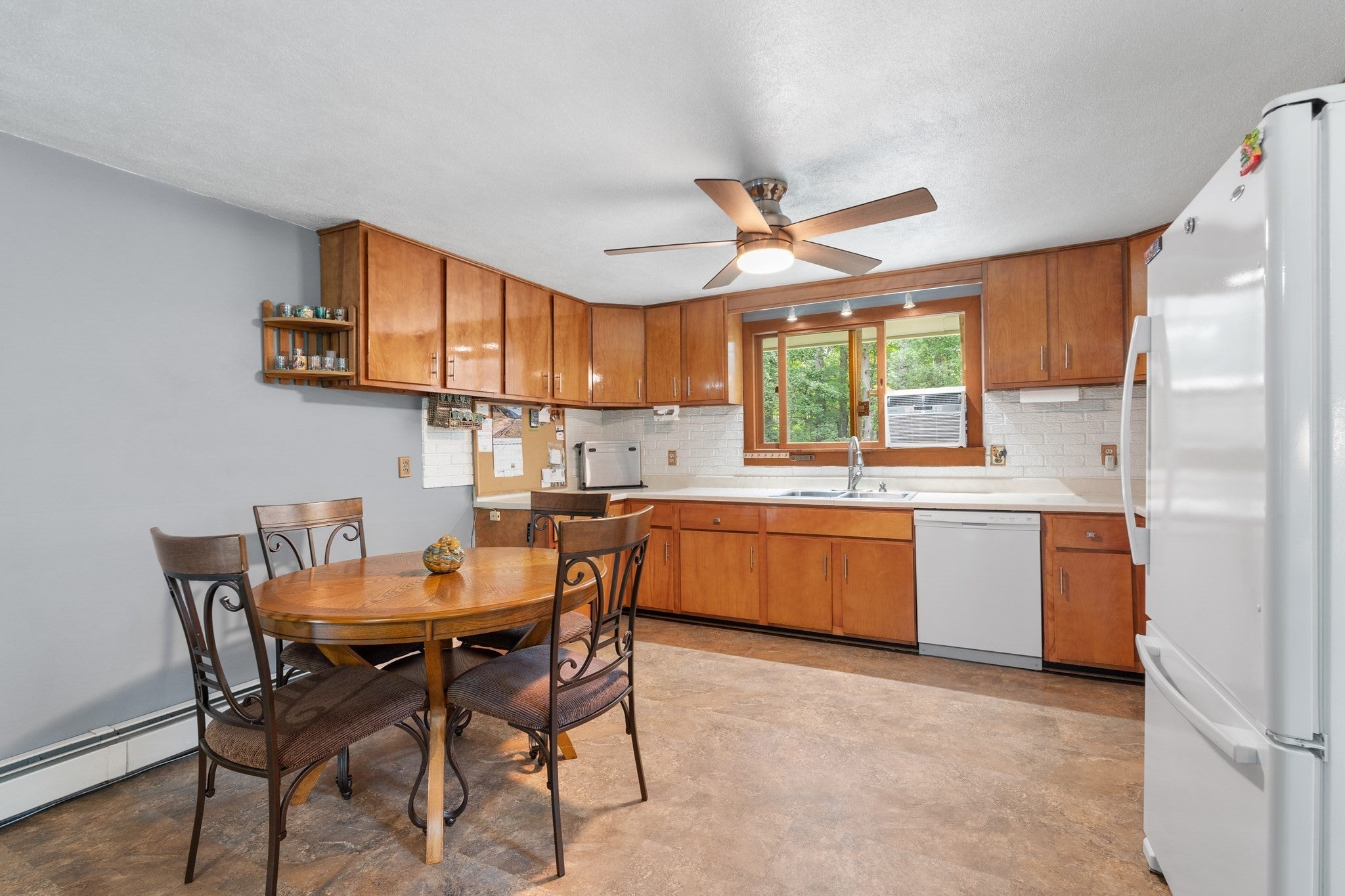 225 Taylor Rd, Stow, MA, 225 Taylor Rd, Stow, MA Photo #10