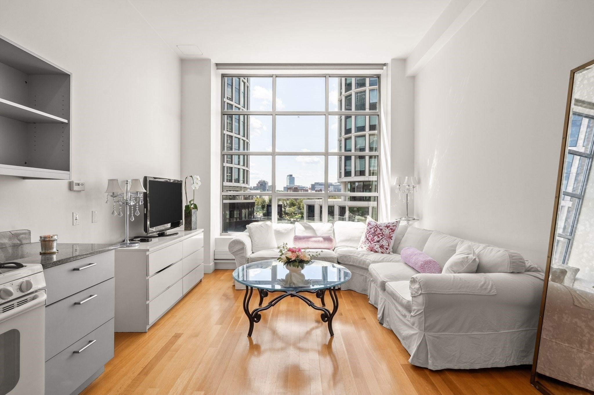 360 Newbury St #402, Boston, MA, 360 Newbury St #402, Boston, MA Photo #1