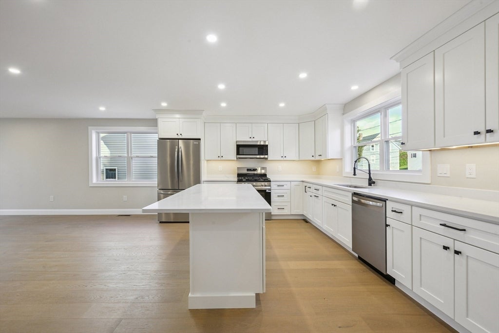 108 Stowe St #108, Fall River, MA, 108 Stowe St #108, Fall River, MA Photo #4
