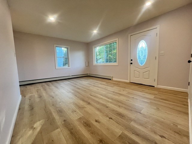 27 Dubois St