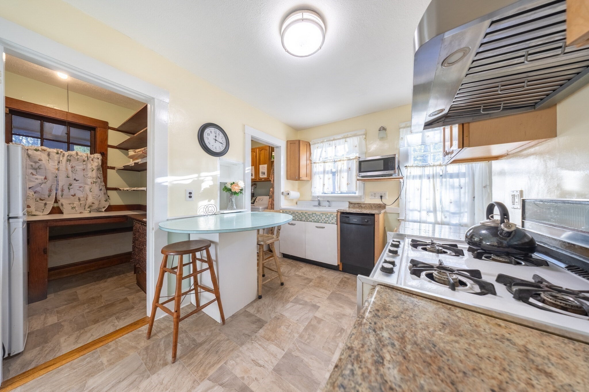 1876 Washington St #1, Newton, MA, 1876 Washington St #1, Newton, MA Photo #4