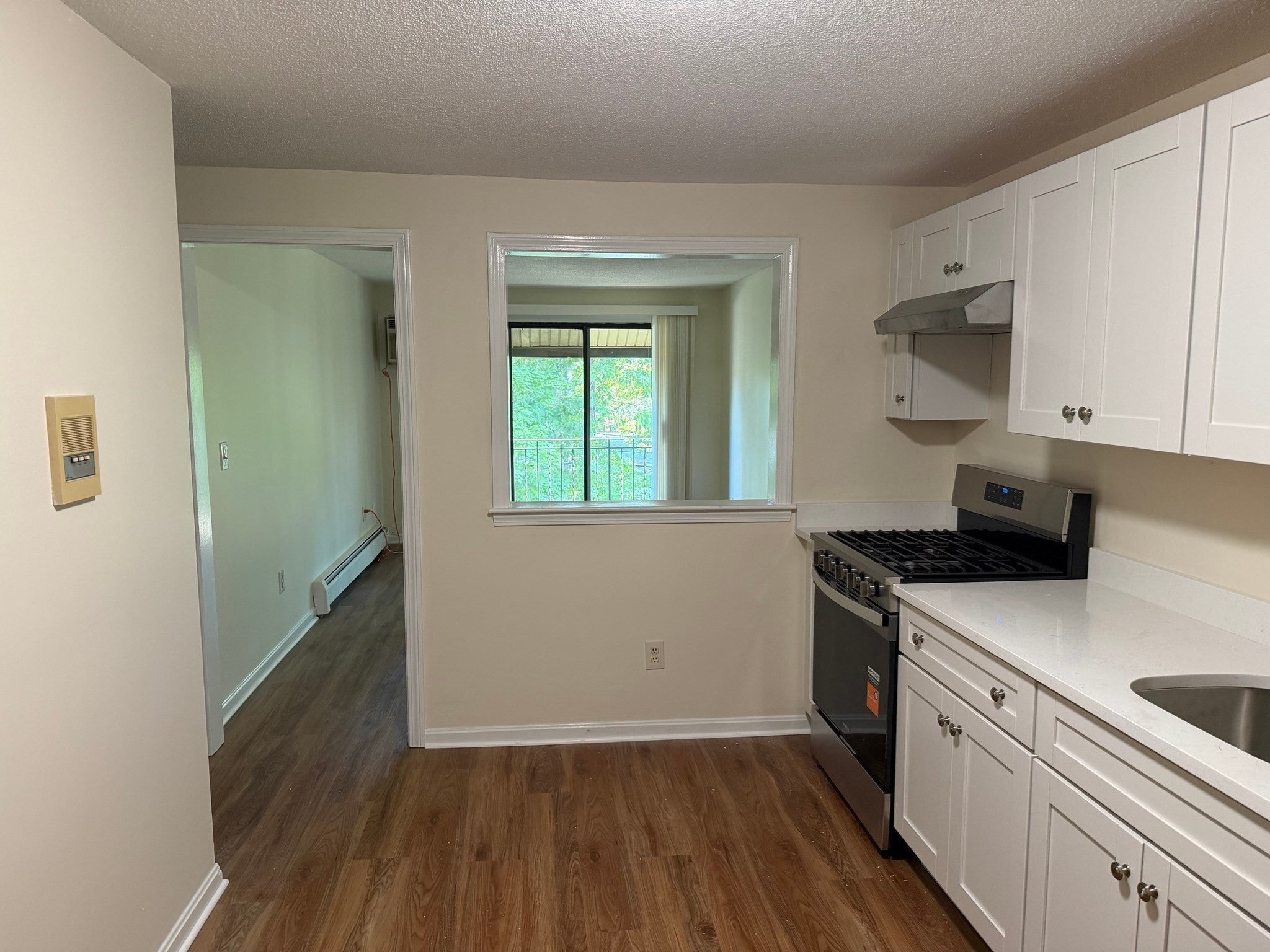 Photo 5 Photo 5