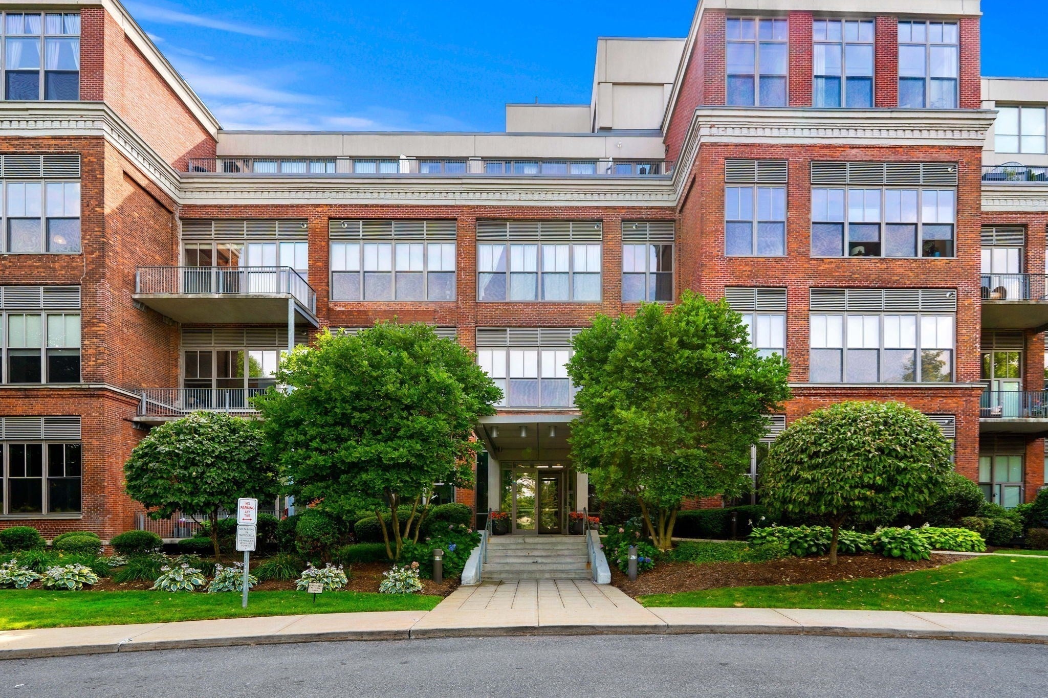156 Porter St #317, Boston, MA Photo #29